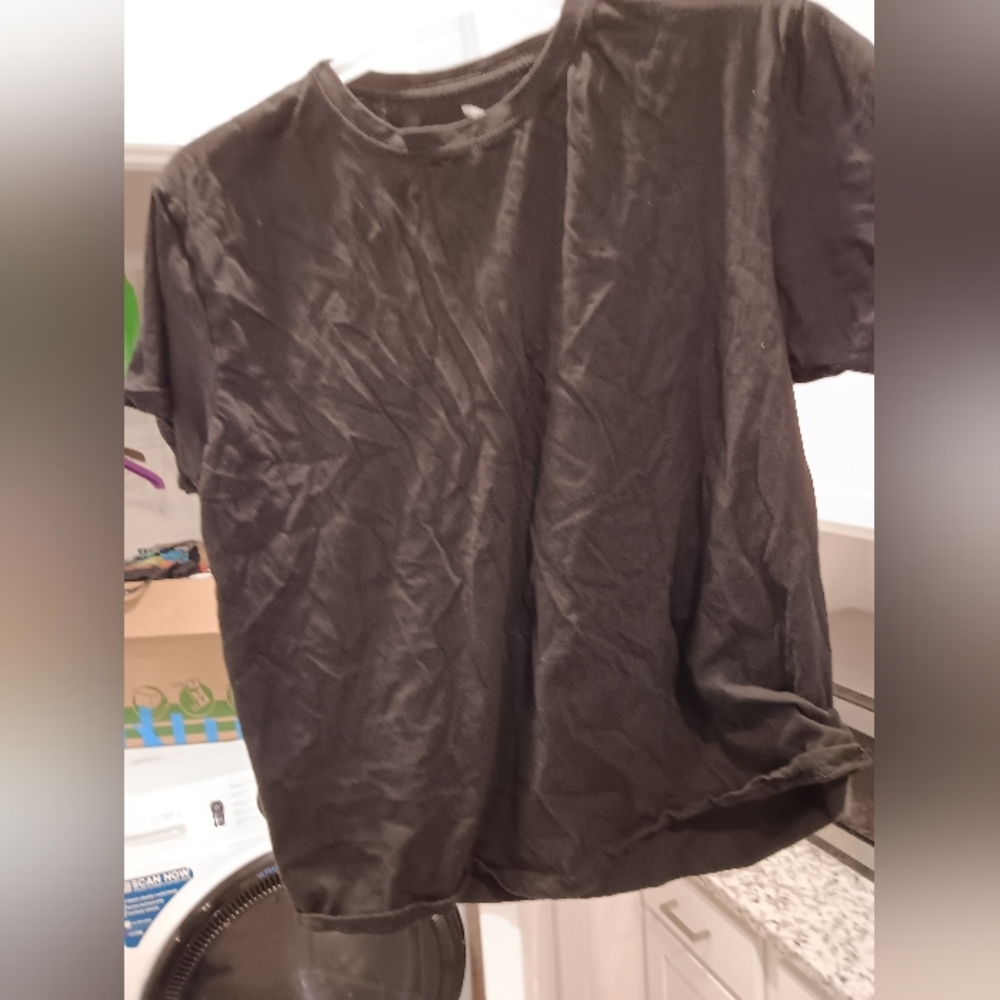 XL black t-shirt